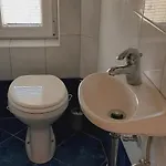 Apartma Dana-brinjtesa * Jesenice