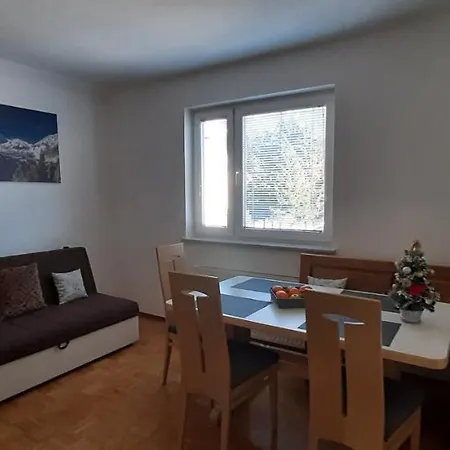 Apartma Dana-brinjtesa Apartment