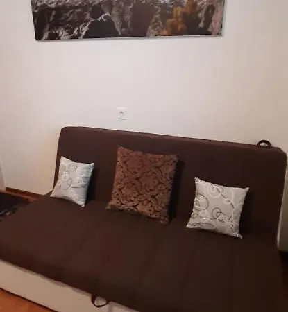 Apartma Dana-brinjtesa *